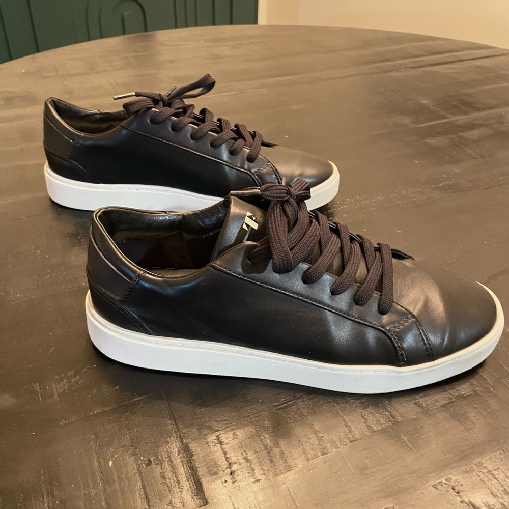 Black Leather Men's Sneakers
